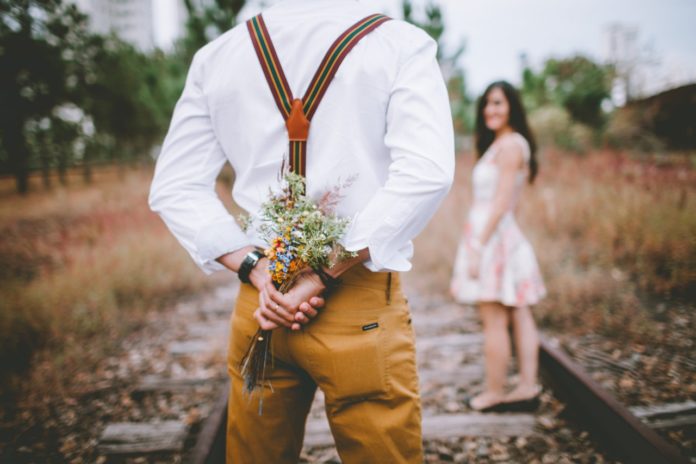 Couple, amour, photo, rencontre, séduction, fleur, romance