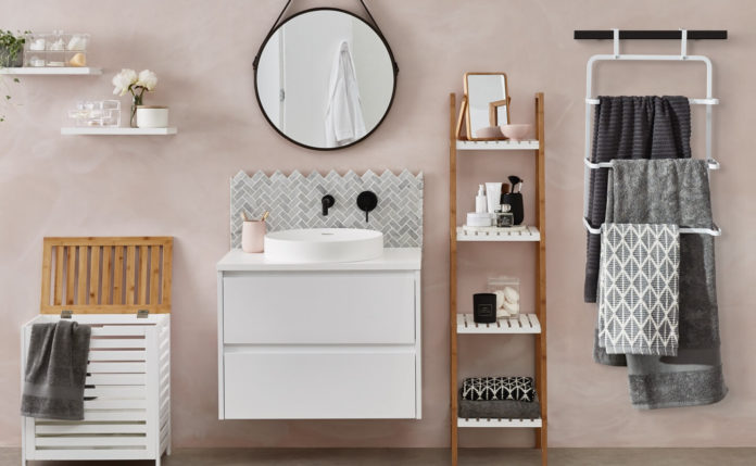 storage-110117-bathroom-tall-banner